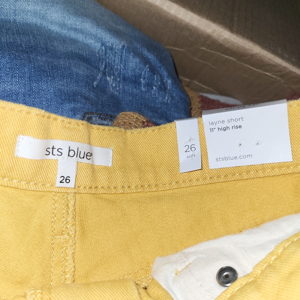 STS BLUE SHORTS SIZE 26 - Picture 4 of 4
